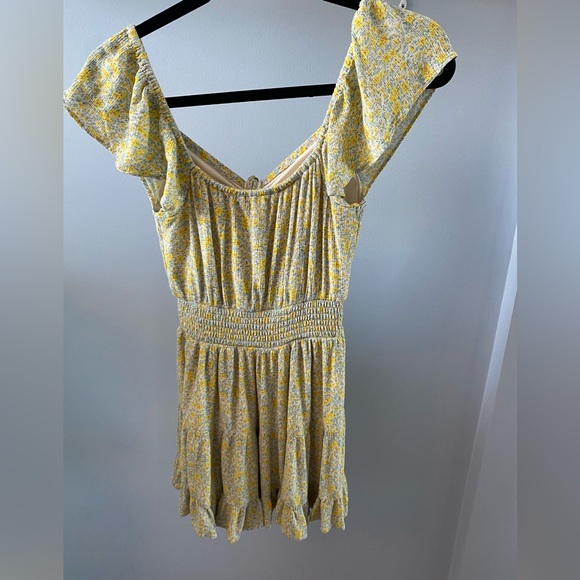 American Eagle dress in Women’s XXS (fits more like an XS) - Picture 3 of 4